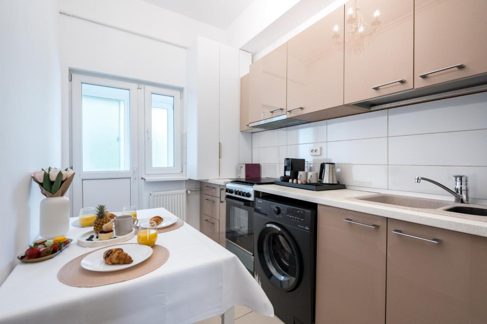 Highline Downtown Residences 6 Persons Family Apartment Bükreş Dış mekan fotoğraf